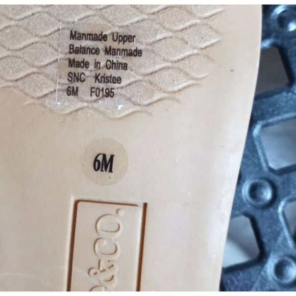 STYLE & CO. RED & GOLD SANDALS SZ.6 NWT. - Picture 6 of 6